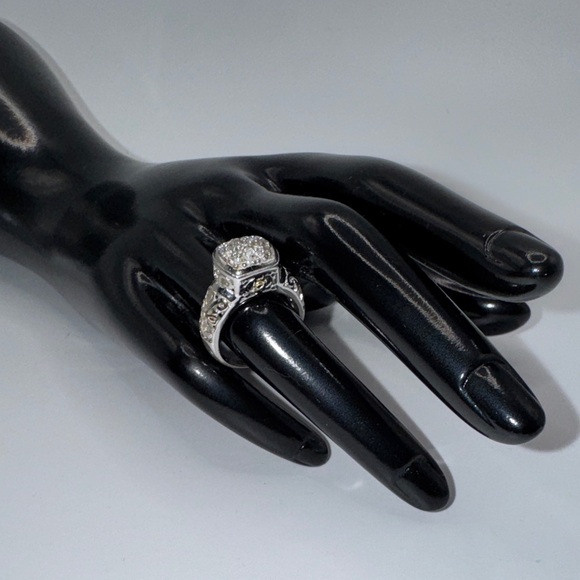 Vintage-Style Sterling Silver Ring with Pave Setting - Size 7 - Picture 5 of 16